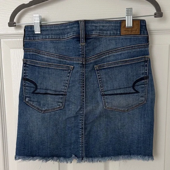American Eagle Outfitters Distressed Blue Mini Skirt - Picture 2 of 4
